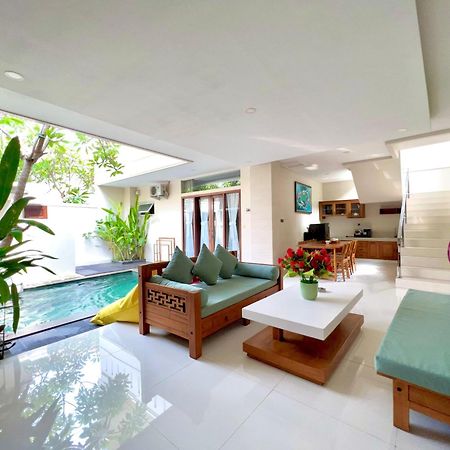 D'Avera Villa Canggu Buitenkant foto