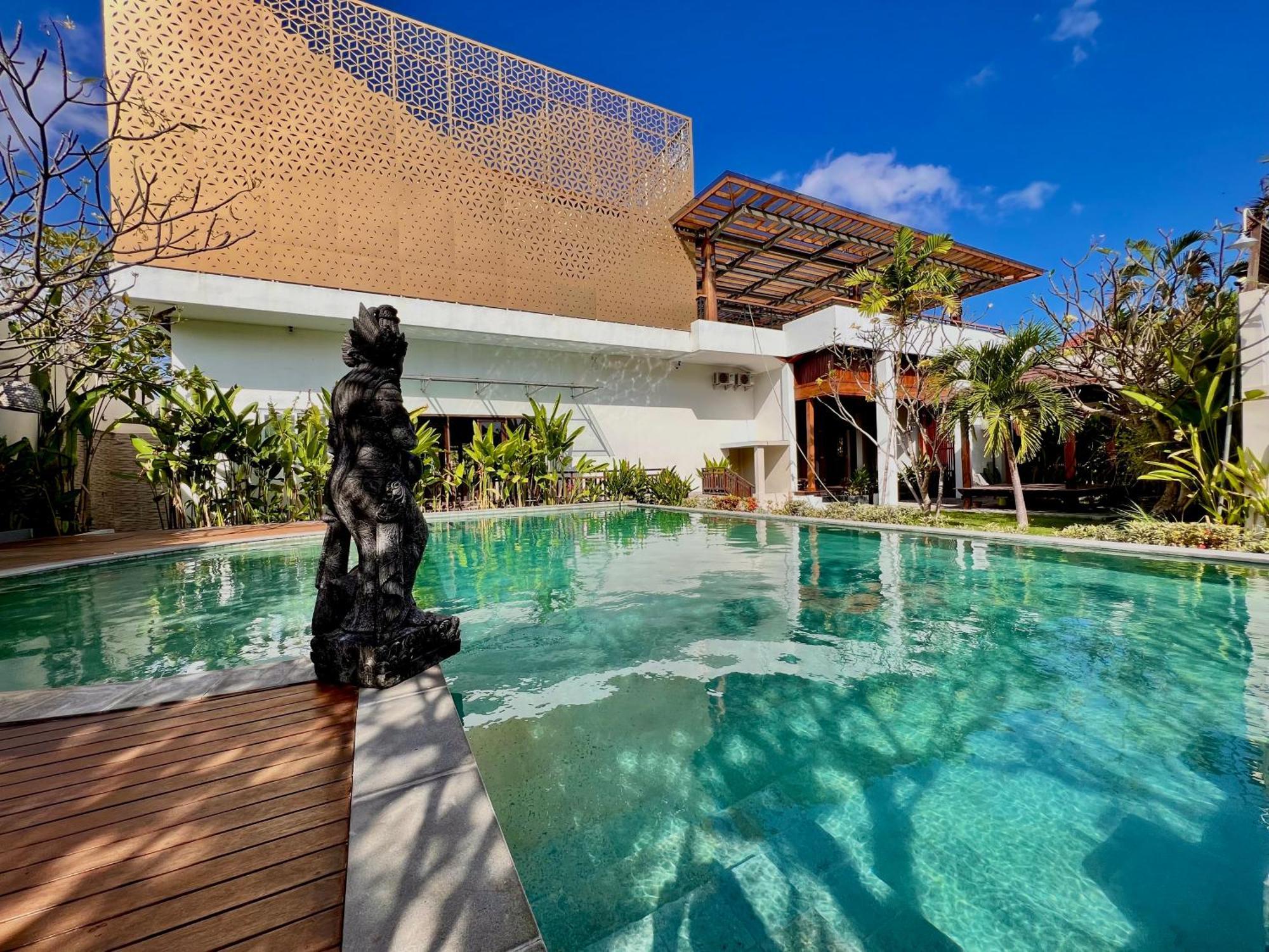 D'Avera Villa Canggu Buitenkant foto