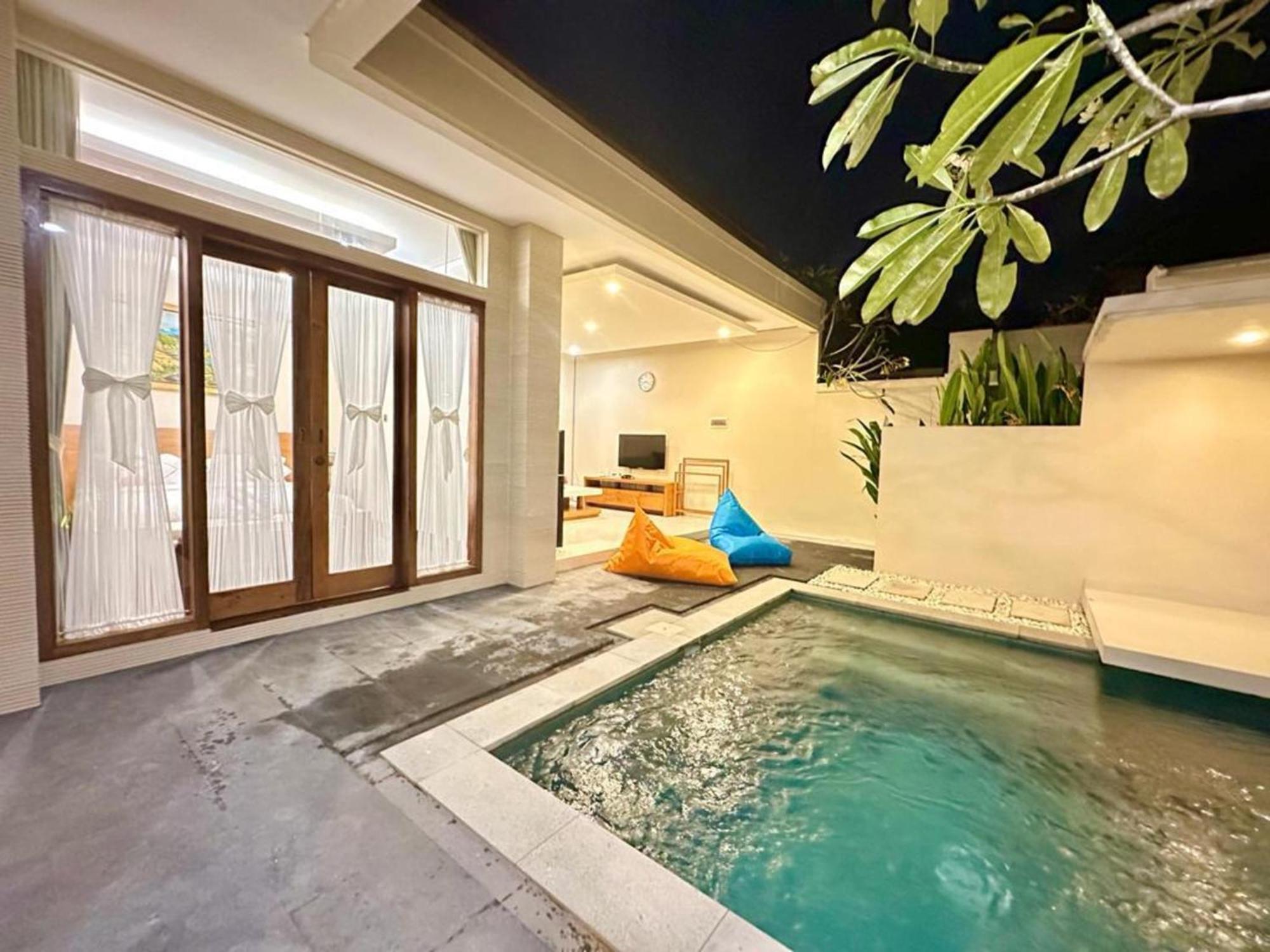 D'Avera Villa Canggu Buitenkant foto